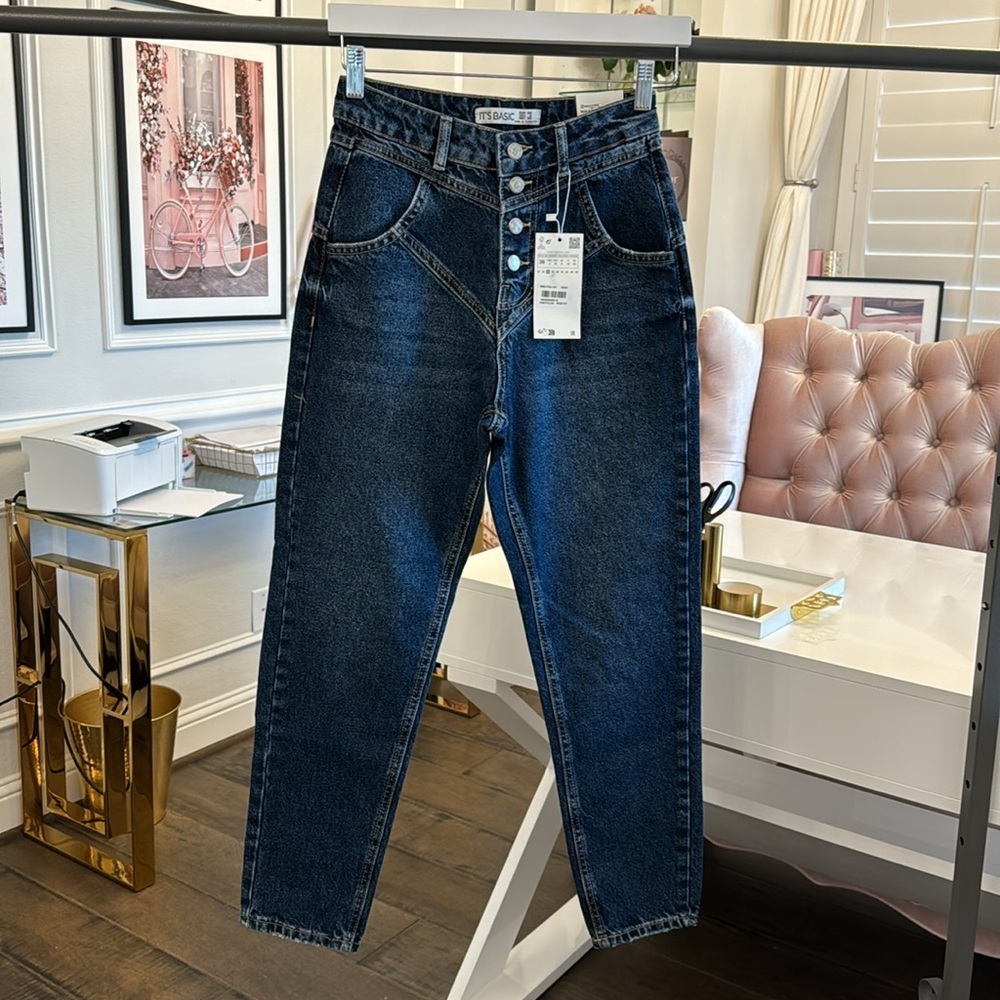 NWT HIGH RISE JEANS SIZE 4 - Picture 12 of 17